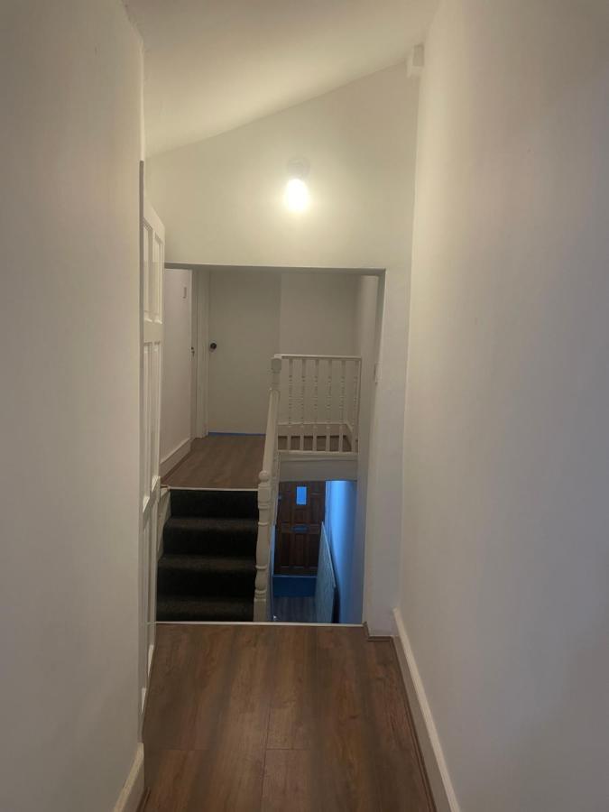147 Knapp Road House Londres Extérieur photo